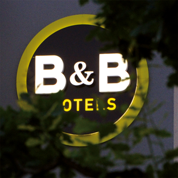B&B Hotels – stringentes Corporate Design